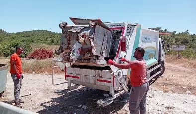Kurban Bayramı tatilinde ziyaretçi akınına uğrayan Ayvalık’ta Temizlik İşleri Müdürlüğü ekipleri, üç vardiya halinde 24 saat mesai yaparak tonlarca çöp topladı