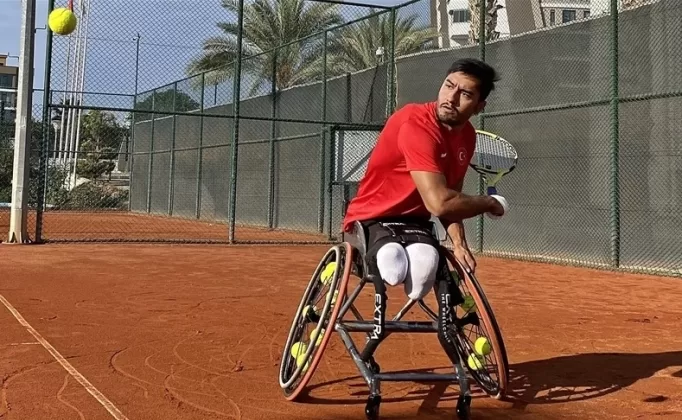 Ulusal para tenisçi Ahmet Kaplan, “dünya 8 numarası” oldu