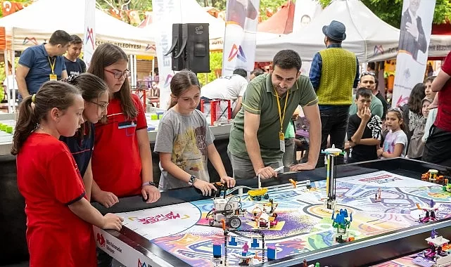 Yenişehir Belediyesi “2. Mersin Robot Kampı”nda Masterpiece yarışlarını organize etti