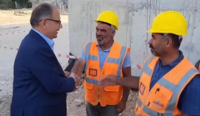 Bakan Mehmet Özhaseki ve işçiler arasında gülümseten diyalog