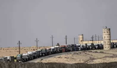 Gazze’ye gidecek 2 binden fazla tır Mısır’da bekliyor