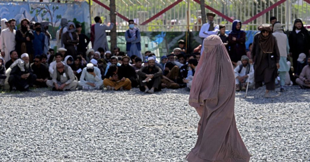 taliban039dan kadinlara quotpencerequot yasagi dis haberler
